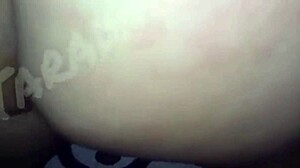 Enchendo O Cu Da Puta De Leite