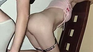 her hot pussy gets fucked doggystyle by predator 😈