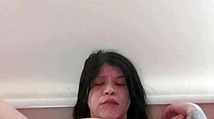 me toco mientras te veo papi