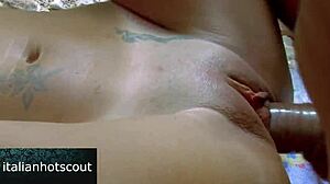 i fuked this mil brunett in her pusy and ass on the beech