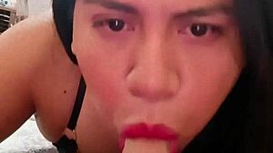 Me gusta chupar mi dildote, it's so fun