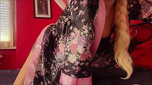 Chantal Channel - Stepmom Explores New Ideas.