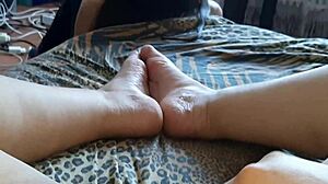 Stepsister reads by fan while i jerk off big clit