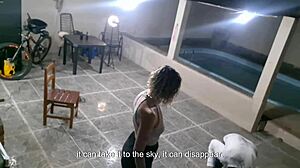 Beggar gets lucky with lady of the house after asking for recyclables