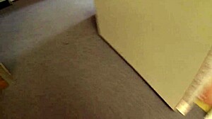 Miley Ann's Pussy Fucked Live In Chat Room