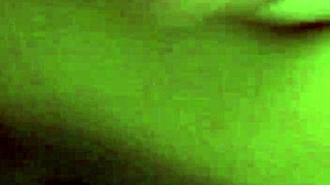 i fuck my thai girlfriend hard, she moan so loud