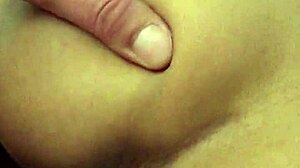 i fuck my thai girlfriend hard, she moan so loud
