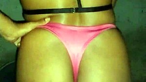 Rebolando gostoso com anal e assfucking