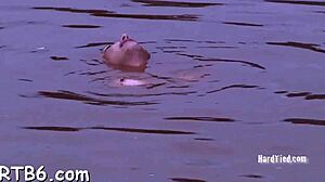 Hotty punished with sloppy sucking in garage