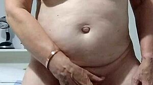 Naughty housewife masturbates to orgasm while mummy's downstairs 😈