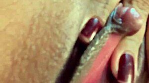 greludona chupa me in intriguing way