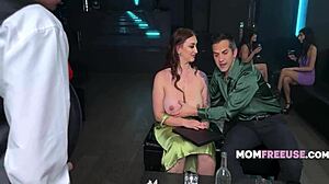 busty natural curvy milf freeused at a restaurant - avalon mira momfreeuse 😏