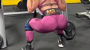 entrenando rico with big tits and ass