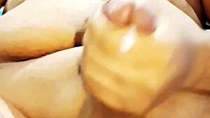 me saco el semen while masturbating intensely with cum everywhere.