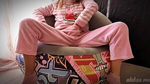 skinny asian teen masturbating and squirting at home