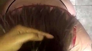 Que rica chúpala que le doy a mi amigo, deepthroating his black cock.