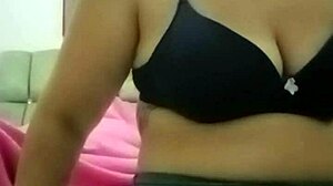 Chupando até engasgar, young 18+ sucking deep?