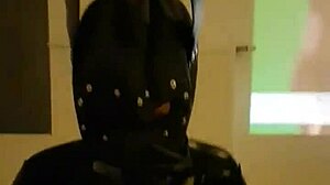 i'm your submissive in this bdsm scene