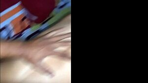 un pepinazo en su delicioso culito con anal fisting.