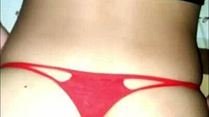 un pepinazo en su delicioso culito con anal fisting.