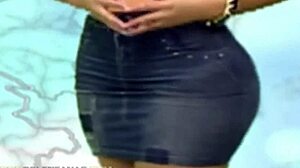 La belle femme aux gros seins est la plus desiree de france