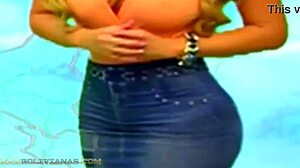 La belle femme aux gros seins est la plus desiree de france