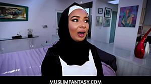 Muslimfantasy - petite brunette teen in hijab fucking hard at new job!
