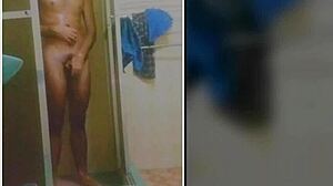 UM PEQUENO COMPILADO MEU TOMANDO BANHO E SE MASTURBANDO ATE GOZAR MUITO