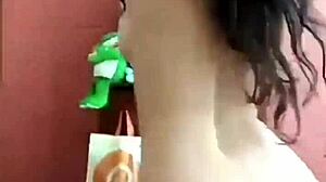 novinha dançando pelada quem é essa delícia