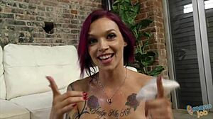 Anna Bell Peaks Does Handjob