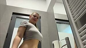 beautiful fat ass gets fingered in public close up