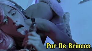 She plays with her pussy using anal plug