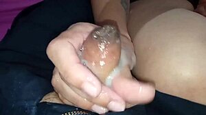 Mom catches me watching porn and gives me a handjob 😏