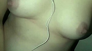 my husband didn't come to fuck me, so i had to masturbate