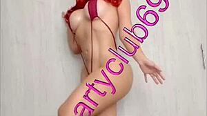 Colombian woman Cami engages in an unusual vaginal activity with ice