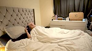 big butt stepsis caught step bro cumming on panties 😱