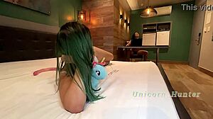 Ela não resistiu ver minhas plataformas e decidiu me comer