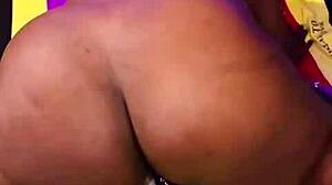 hey, check out this shaved pussy lesbian action from sundaydogood614's update?