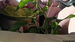 Regando Minhas Plantas Toda Pelada Na Varanda Para Quem Quiser Ver - Parte 02-