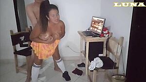 al final me mete los dedos en el culo y tengo un orgasmo anal luna la venezolanita 😍