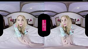 Ivy Jones Plays Deep In Her Pussy For You In VR 😍