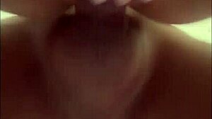 cogiendo delicioso squirt en primera vez