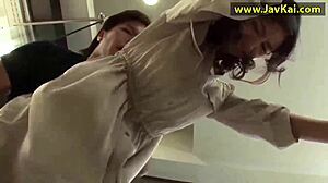 מסע רגשי של יומה אסמי בציצים גדולים קונילינגוס ג'אב