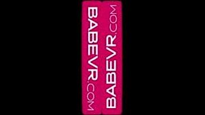 Ivy Jones Plays Deep In Her Pussy For You In VR 😍