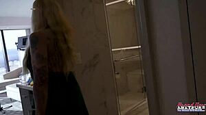 Mature Horny Blonde Cindy Crawford Fingers Her Pussy While Sucking A Cock