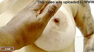 Hey, my slutty neighbor almost died trying to give her ass! 😈💦