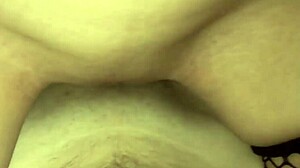 Gran hermanastro ¿por qué me mostraste tu polla ahora chuparé con avidez y te sentaré con mi apretado coño mojado