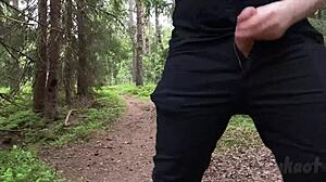 Chubbykaot in woods playing 😏