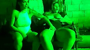 As Do Job Se Pegando Dentro Do Cabaré