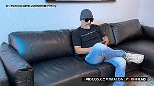 Mi esposa infiel folla con el plomero y no me di cuenta